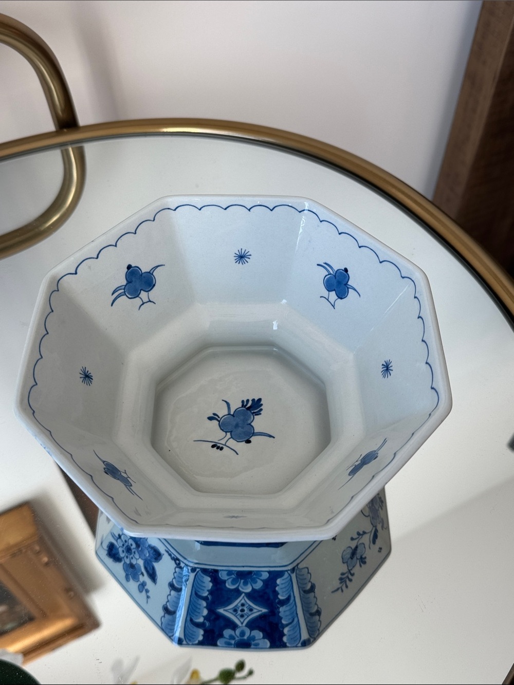 Delft Octagonal Bowl - Picture 2 of 4